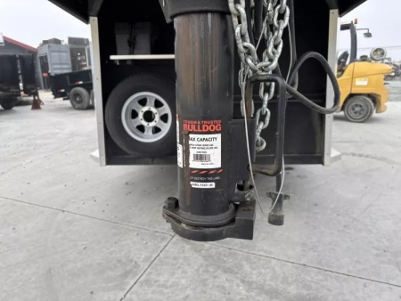 Used 2022 Logan Coach BULLSEYE 2 HORSE GN STRAIGHT LOAD Horse Trailer