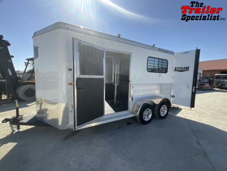 New 2025 Logan Coach BULLSEYE 2H BP STRAIGHT LOAD Horse Trailer