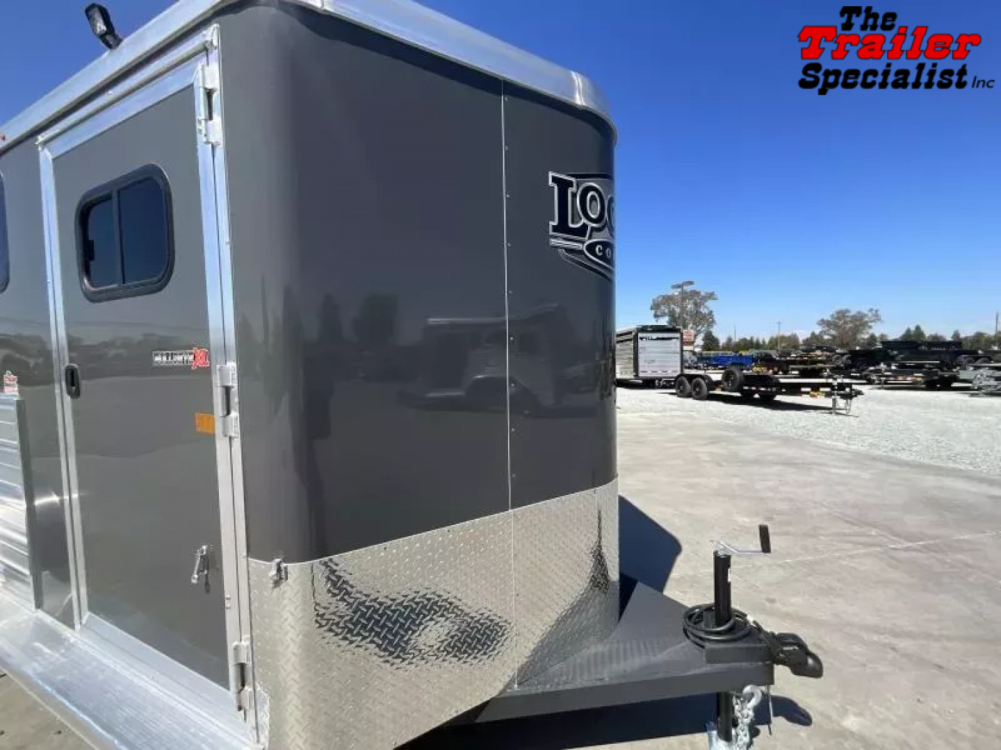 New 2026 Logan Coach BULLSEYE3BPXL Horse Trailer