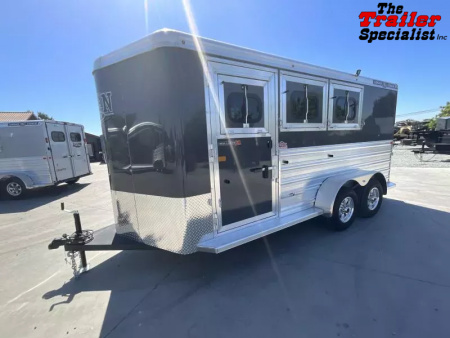New 2026 Logan Coach BULLSEYE3BPXL Horse Trailer