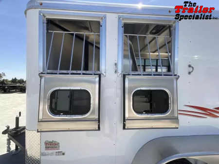 New 2025 Logan Coach 2 HORSE CROSSFIRE BP Horse Trailer