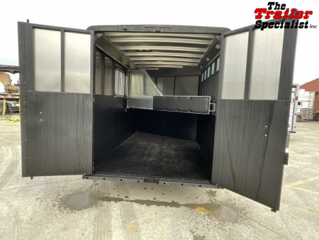 New 2025 Logan Coach 3 HORSE BUMPER PULL Horse Trailer