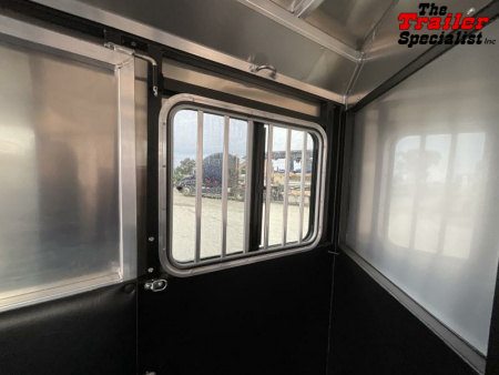 New 2025 Logan Coach 3 HORSE BUMPER PULL Horse Trailer