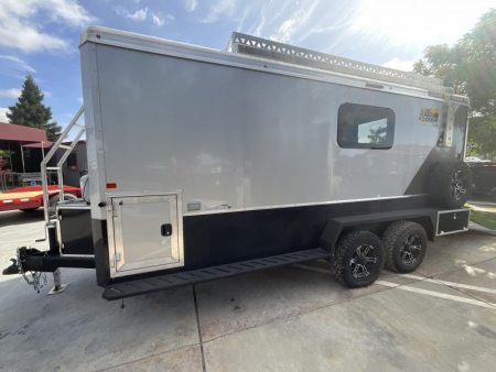 New 2024 Logan Coach BASE CAMP 17FT EXPEDITION PKG Toy Hauler