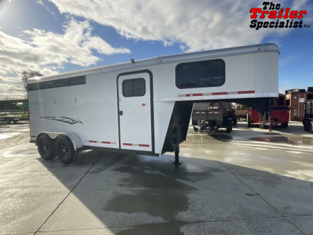 New 2025 Logan Coach CROSSFIRE 3 HORSE GN Horse Trailer