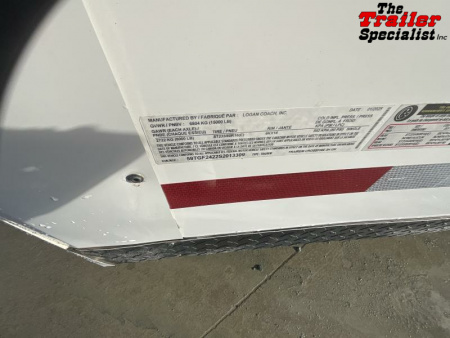 New 2025 Logan Coach CROSSFIRE 3 HORSE GN Horse Trailer