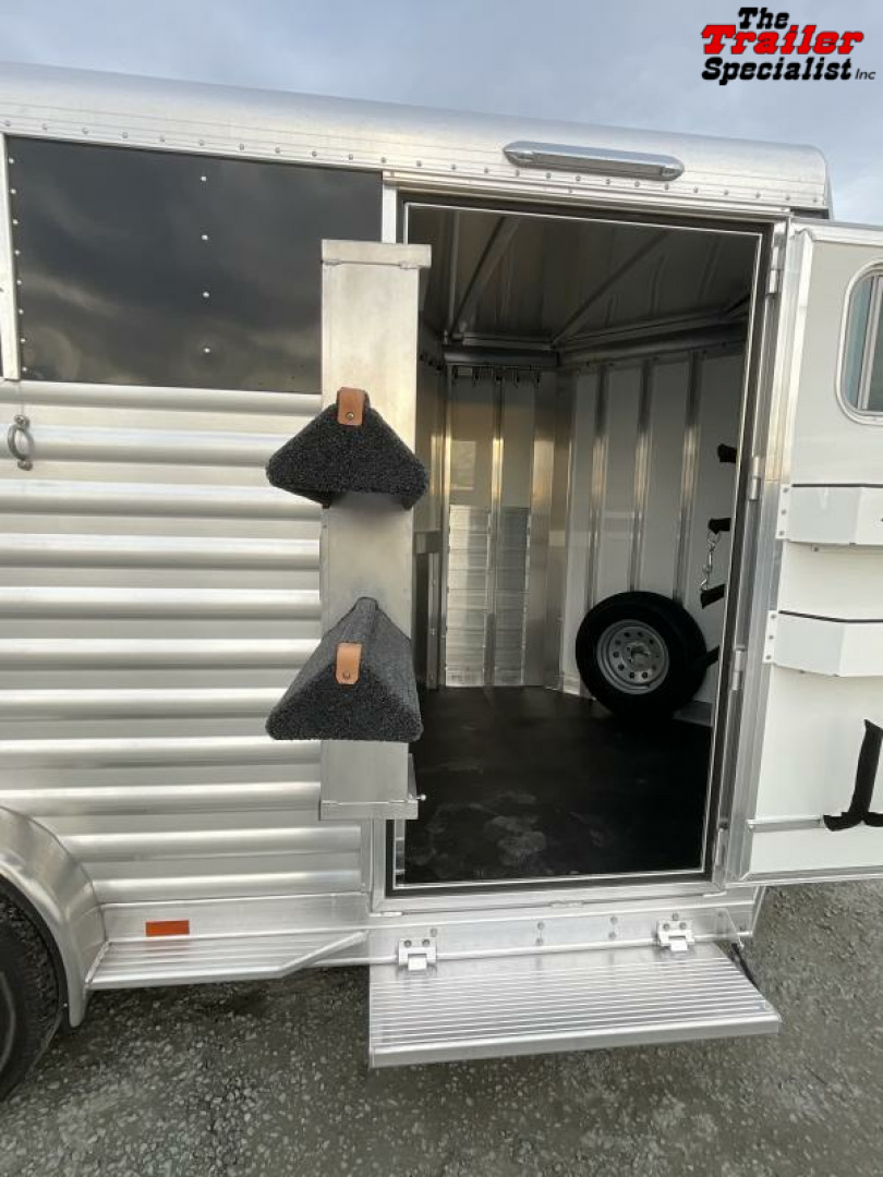 New 2023 Elite Trailers 2 HORSE BUMPERPULL Horse Trailer