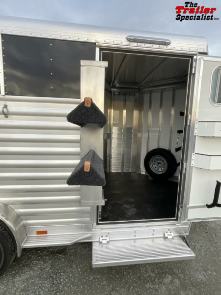 New 2023 Elite Trailers 2 HORSE BUMPERPULL Horse Trailer