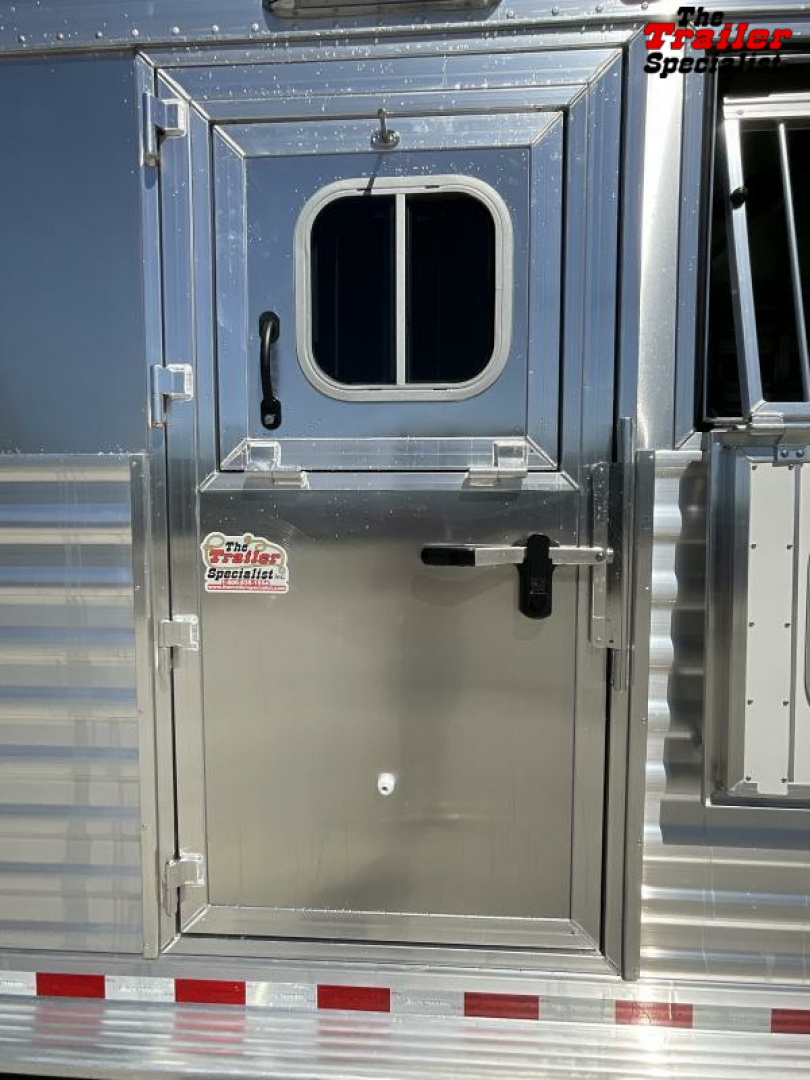 New 2024 Elite Trailers 4 HORSE GN Horse Trailer