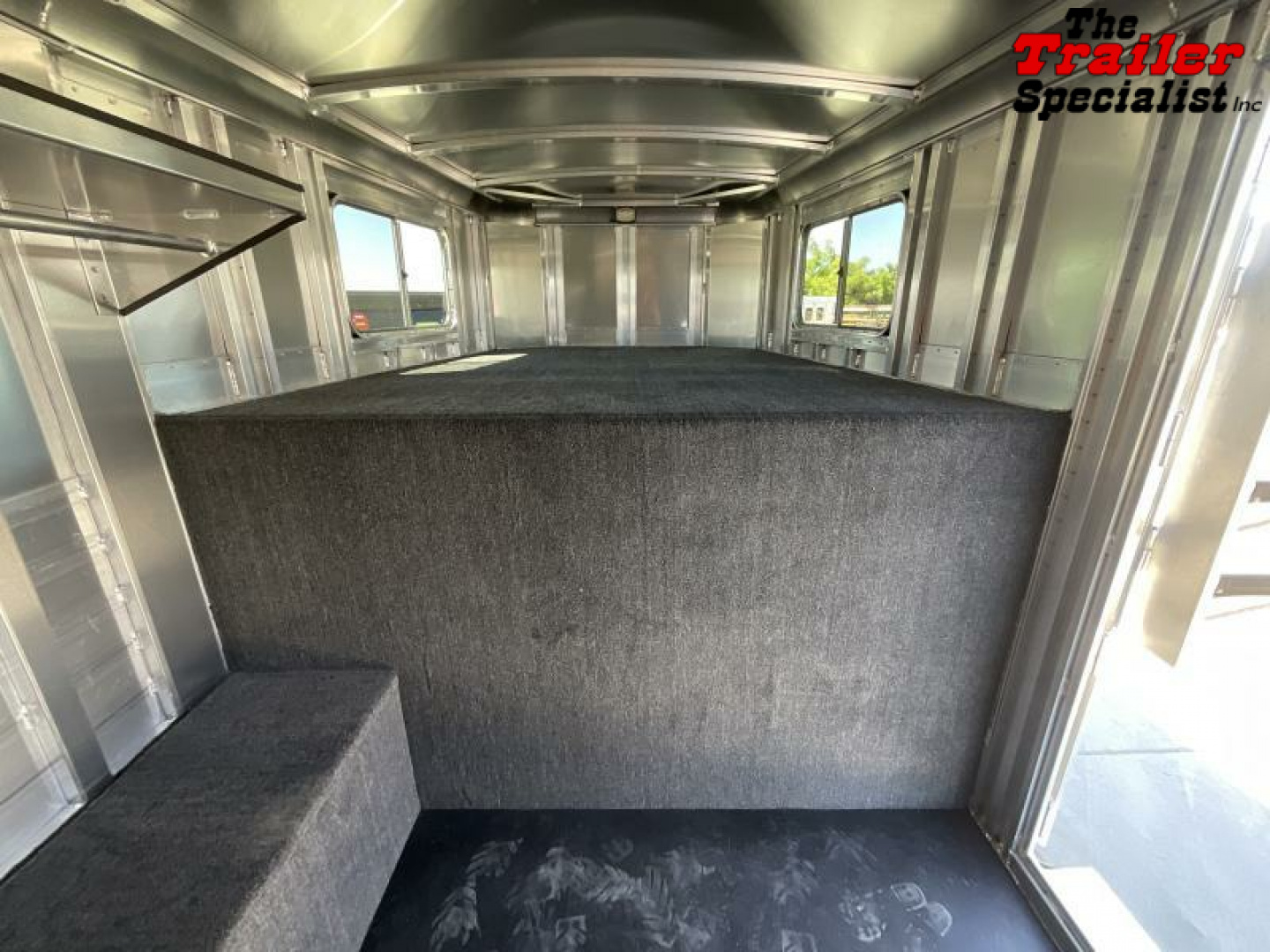 New 2024 Elite Trailers 4 HORSE GN Horse Trailer