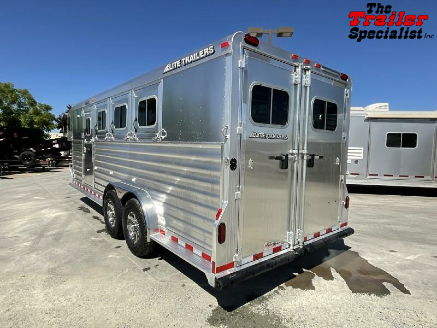 New 2024 Elite Trailers 4 HORSE GN Horse Trailer