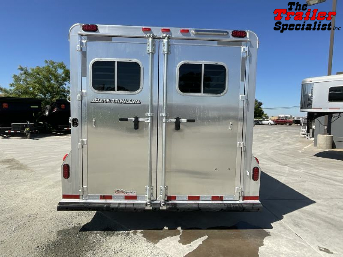 New 2024 Elite Trailers 4 HORSE GN Horse Trailer