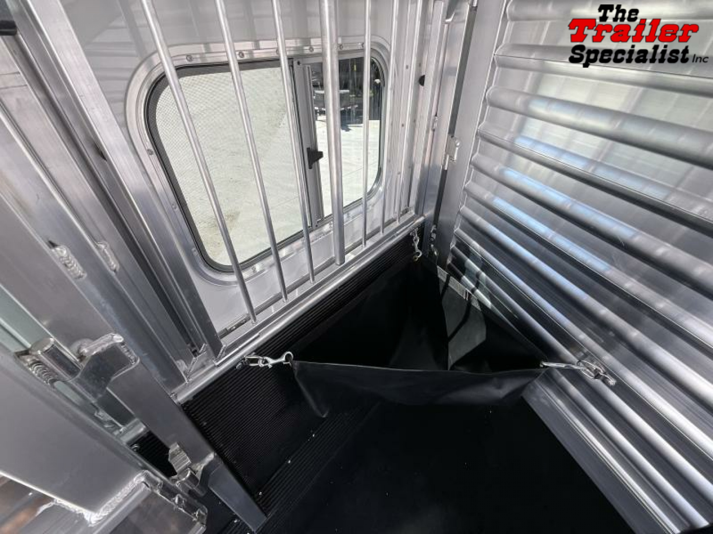 New 2024 Elite Trailers 4 HORSE GN Horse Trailer