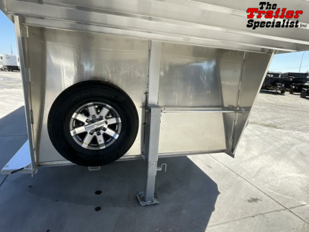 New 2024 Elite Trailers 4 HORSE GN Horse Trailer