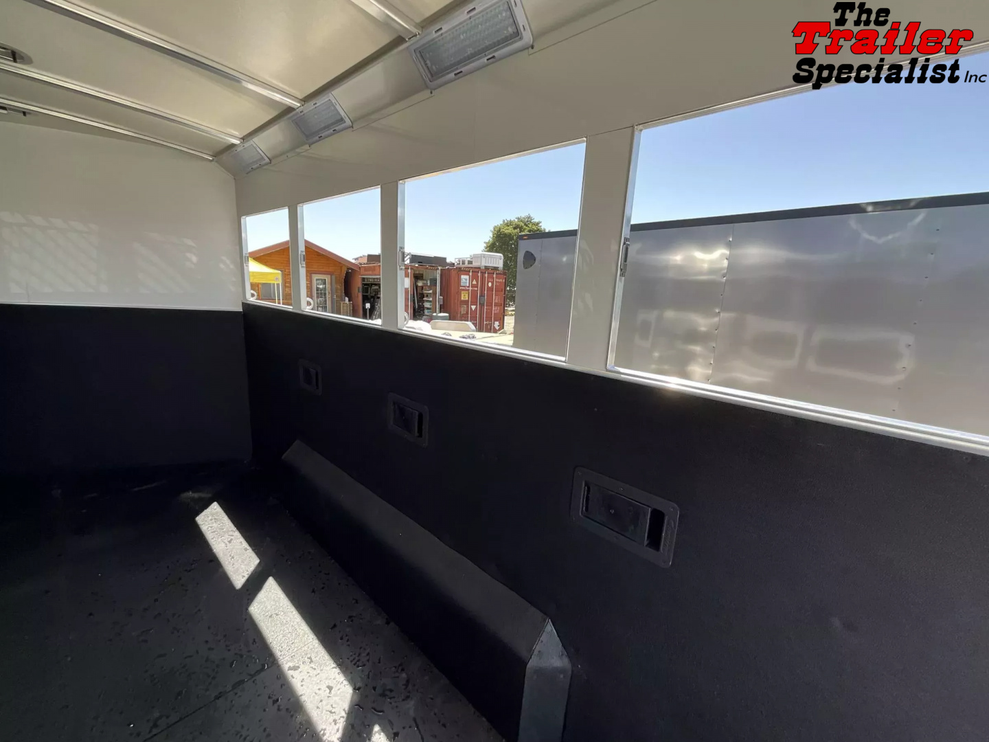 New 2026 Cimarron Trailers 4 HORSE SLANT GN Horse Trailer