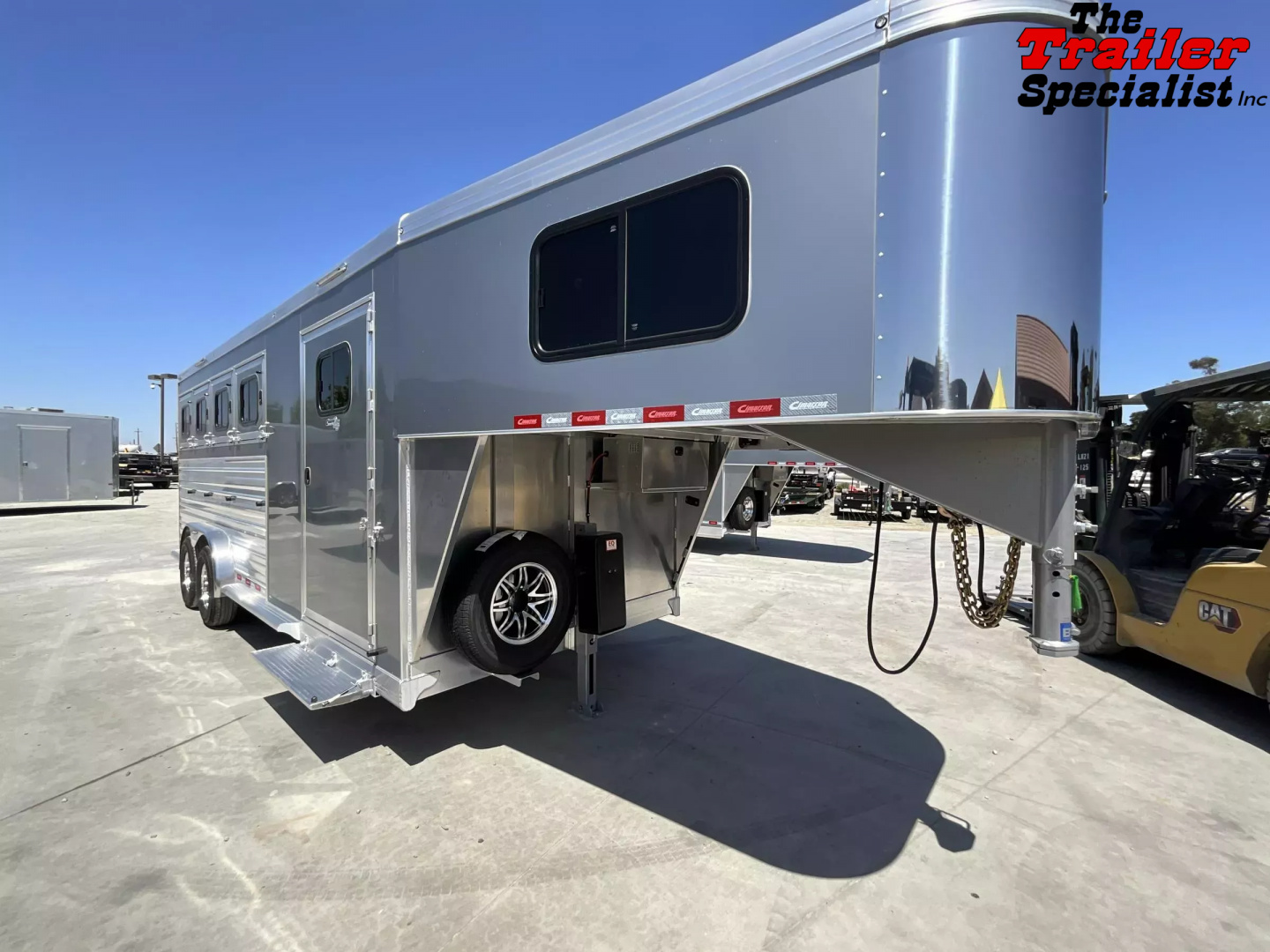 New 2026 Cimarron Trailers 4 HORSE SLANT GN Horse Trailer