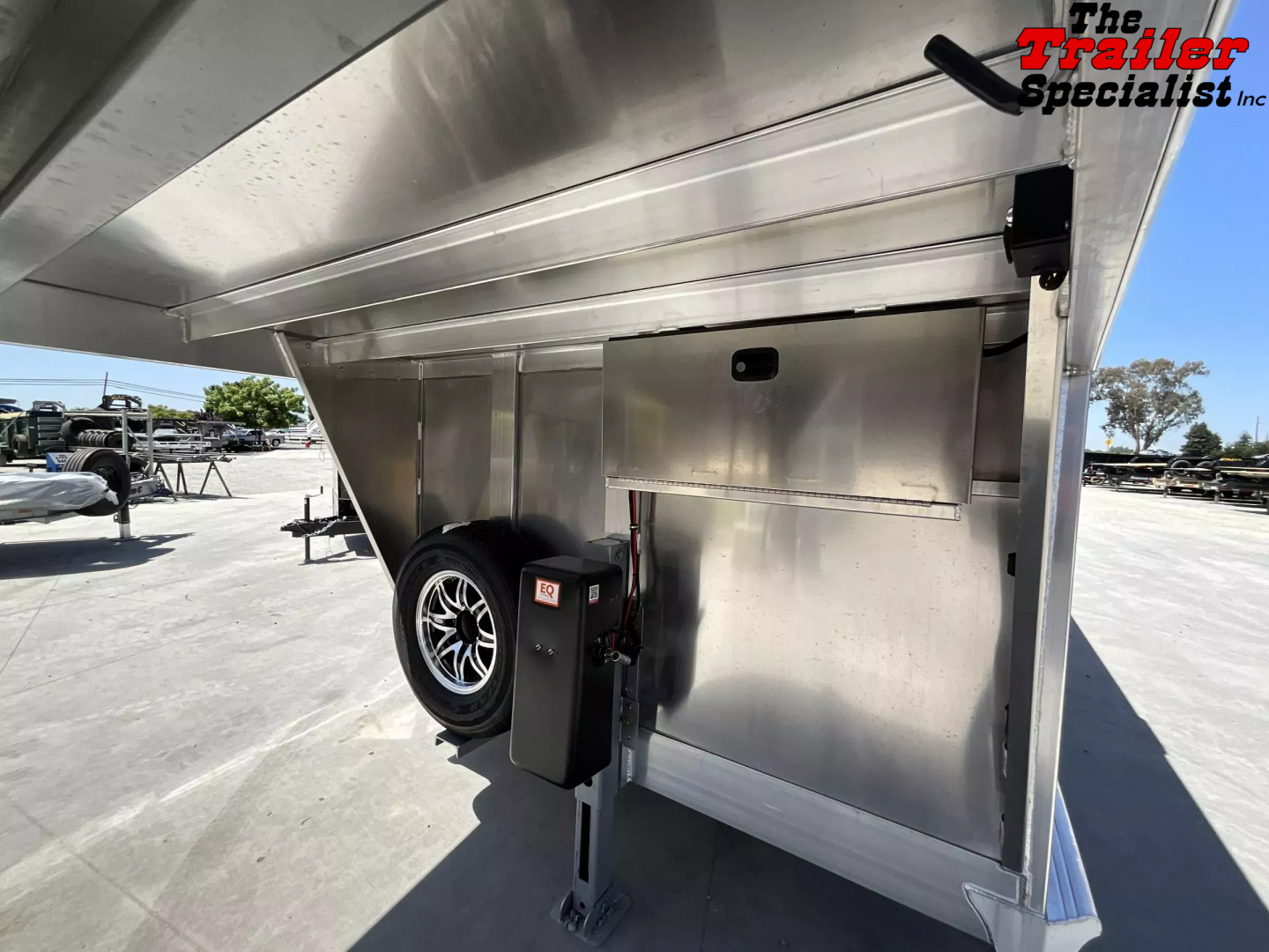 New 2026 Cimarron Trailers 4 HORSE SLANT GN Horse Trailer