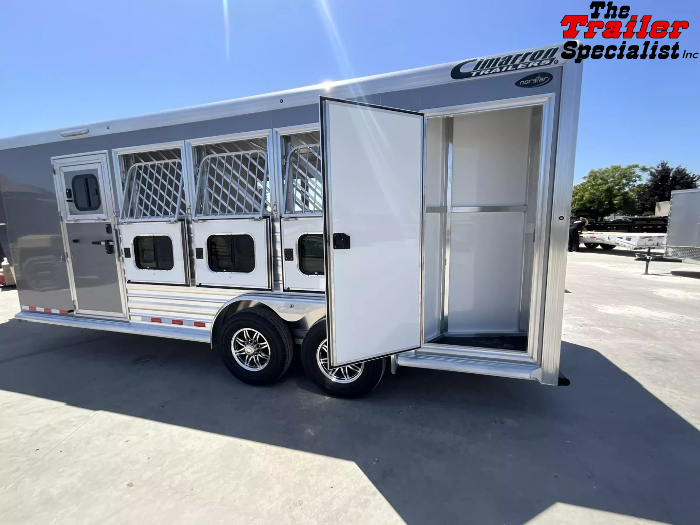 New 2026 Cimarron Trailers 4 HORSE SLANT GN Horse Trailer