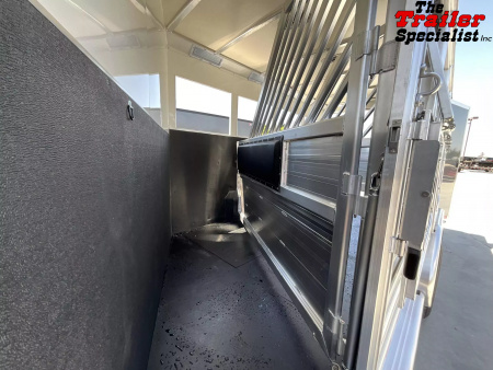 New 2026 Cimarron Trailers 4 HORSE SLANT GN Horse Trailer