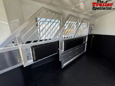 New 2026 Cimarron Trailers 4 HORSE SLANT GN Horse Trailer