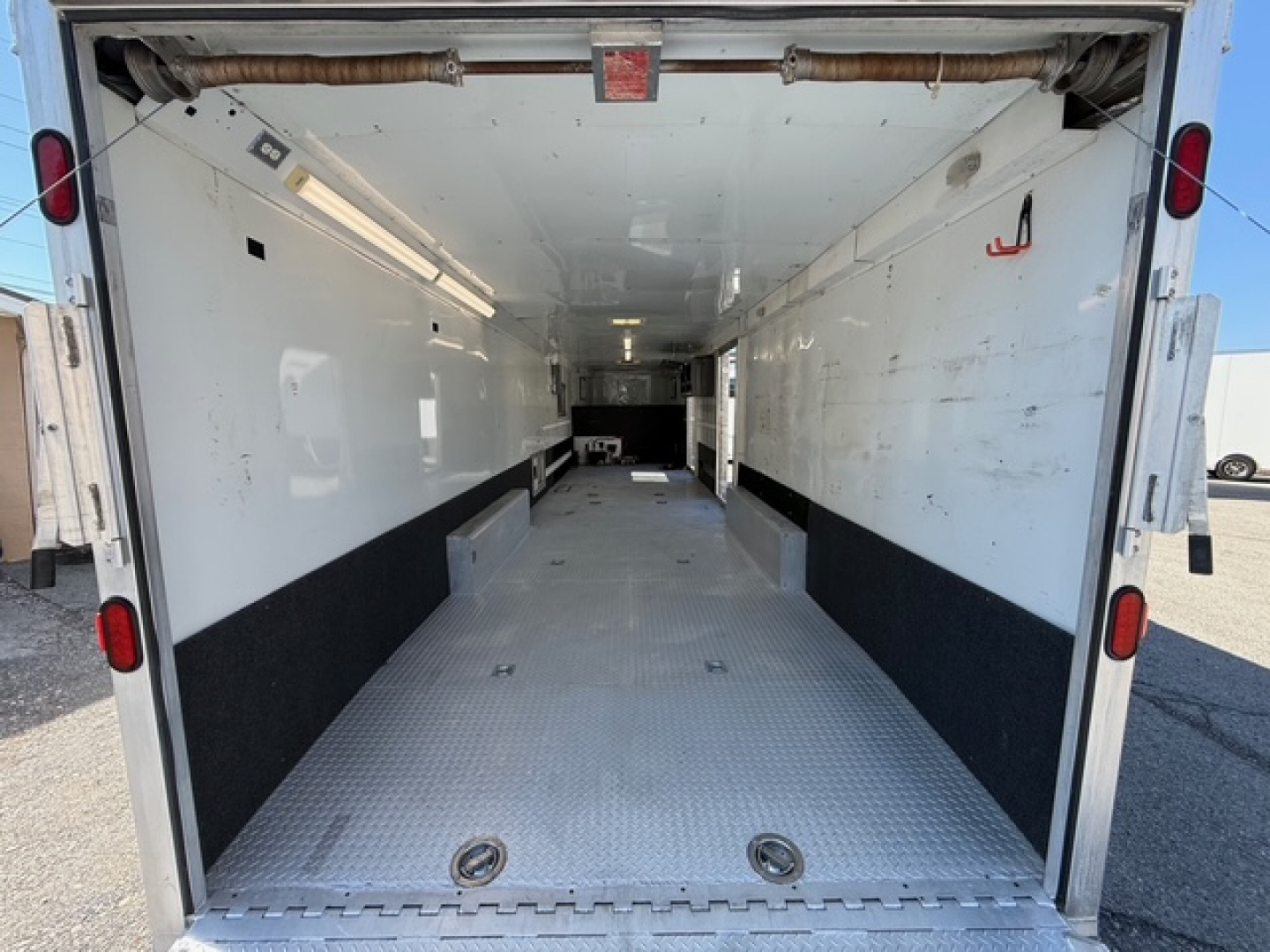 Used 2006 FEATHERLITE 8.5X32 RACE TRAILER