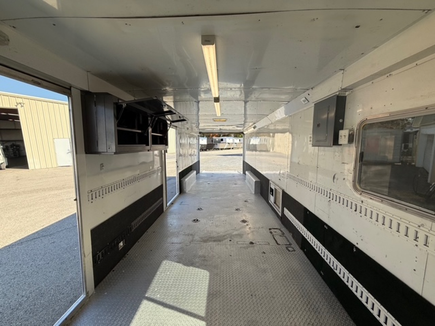 Used 2006 FEATHERLITE 8.5X32 RACE TRAILER