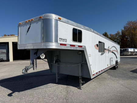 Used 2006 FEATHERLITE 8.5X32 RACE TRAILER