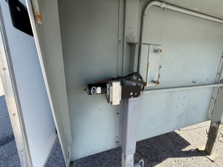 Used 2006 FEATHERLITE 8.5X32 RACE TRAILER