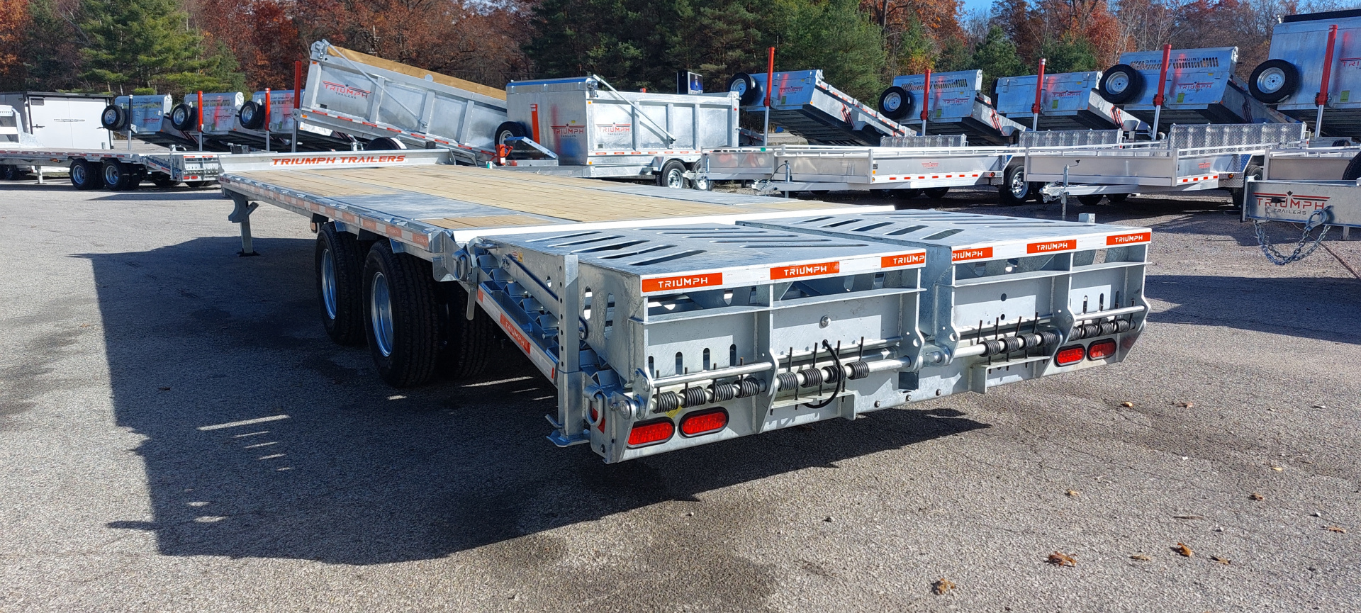 New 102X25+5 GALVANIZED EQUIPMENT HUTCH SUSPENSION HAULER 12K AXLES HYDRAULIC BRAKES 19245# PAYLOAD TRIUMPH