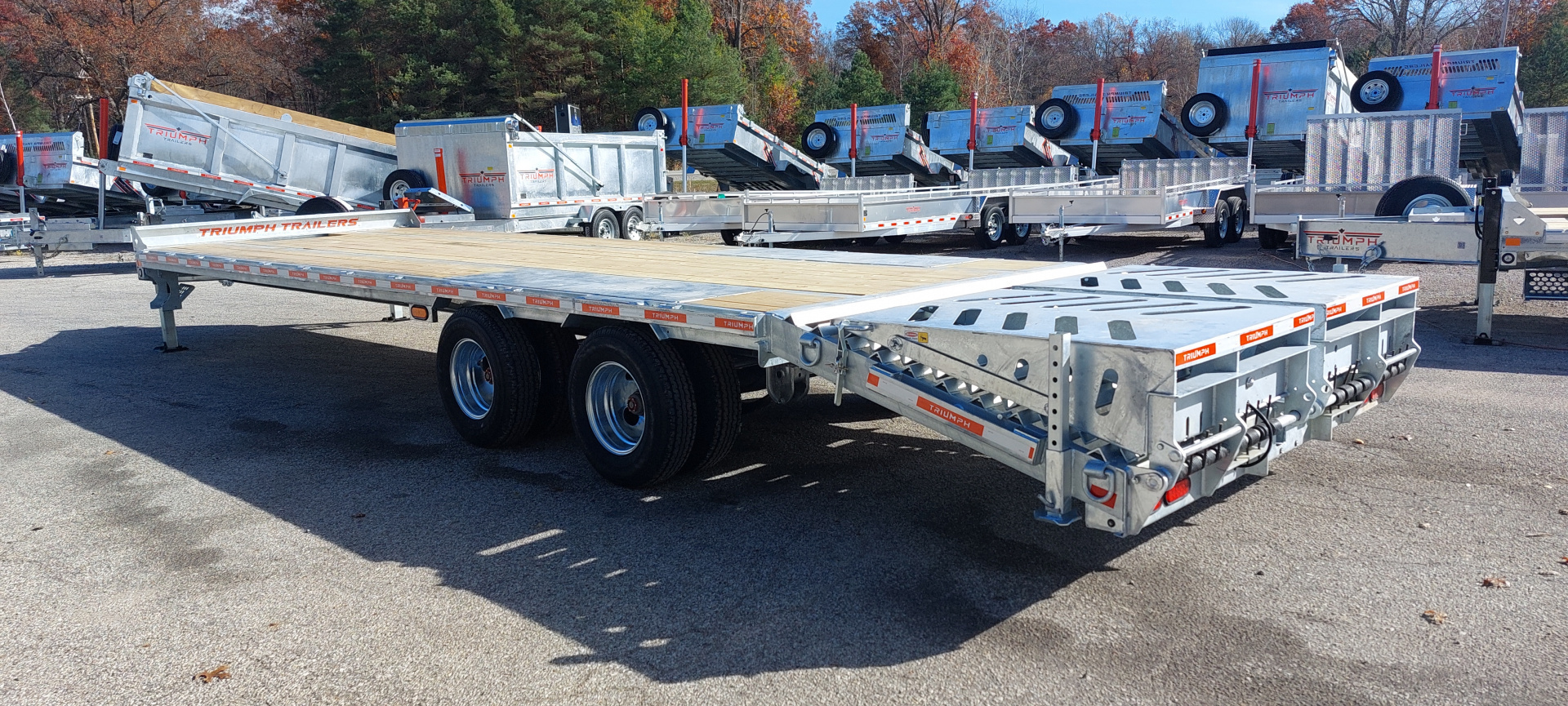 New 102X25+5 GALVANIZED EQUIPMENT HUTCH SUSPENSION HAULER 12K AXLES HYDRAULIC BRAKES 19245# PAYLOAD TRIUMPH