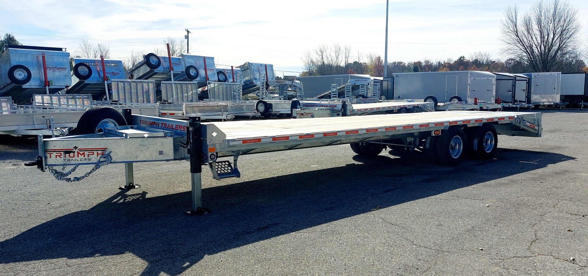 New 102X25+5 GALVANIZED EQUIPMENT HUTCH SUSPENSION HAULER 12K AXLES HYDRAULIC BRAKES 19245# PAYLOAD TRIUMPH