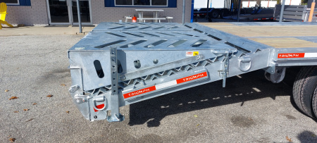 New 102X25+5 GALVANIZED EQUIPMENT HUTCH SUSPENSION HAULER 12K AXLES HYDRAULIC BRAKES 19245# PAYLOAD TRIUMPH