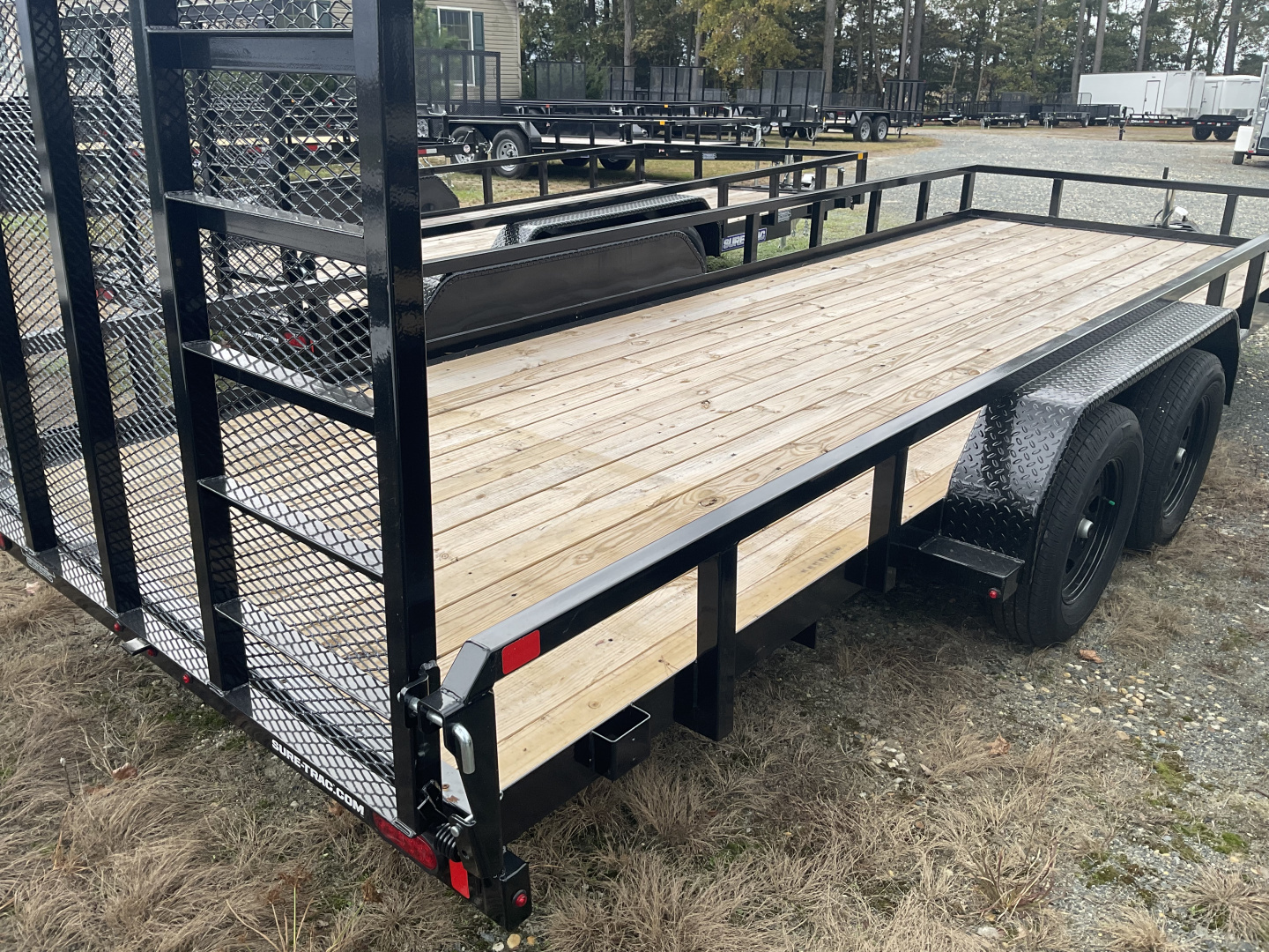New 2025 Sure-Trac 23598 7x20 Landscape Trailer