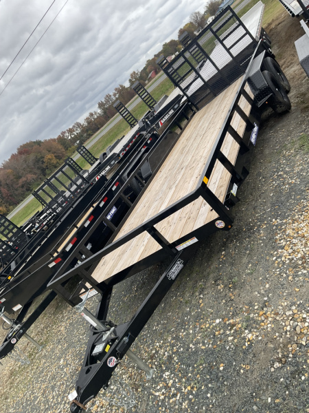 New 2025 Sure-Trac 23598 7x20 Landscape Trailer