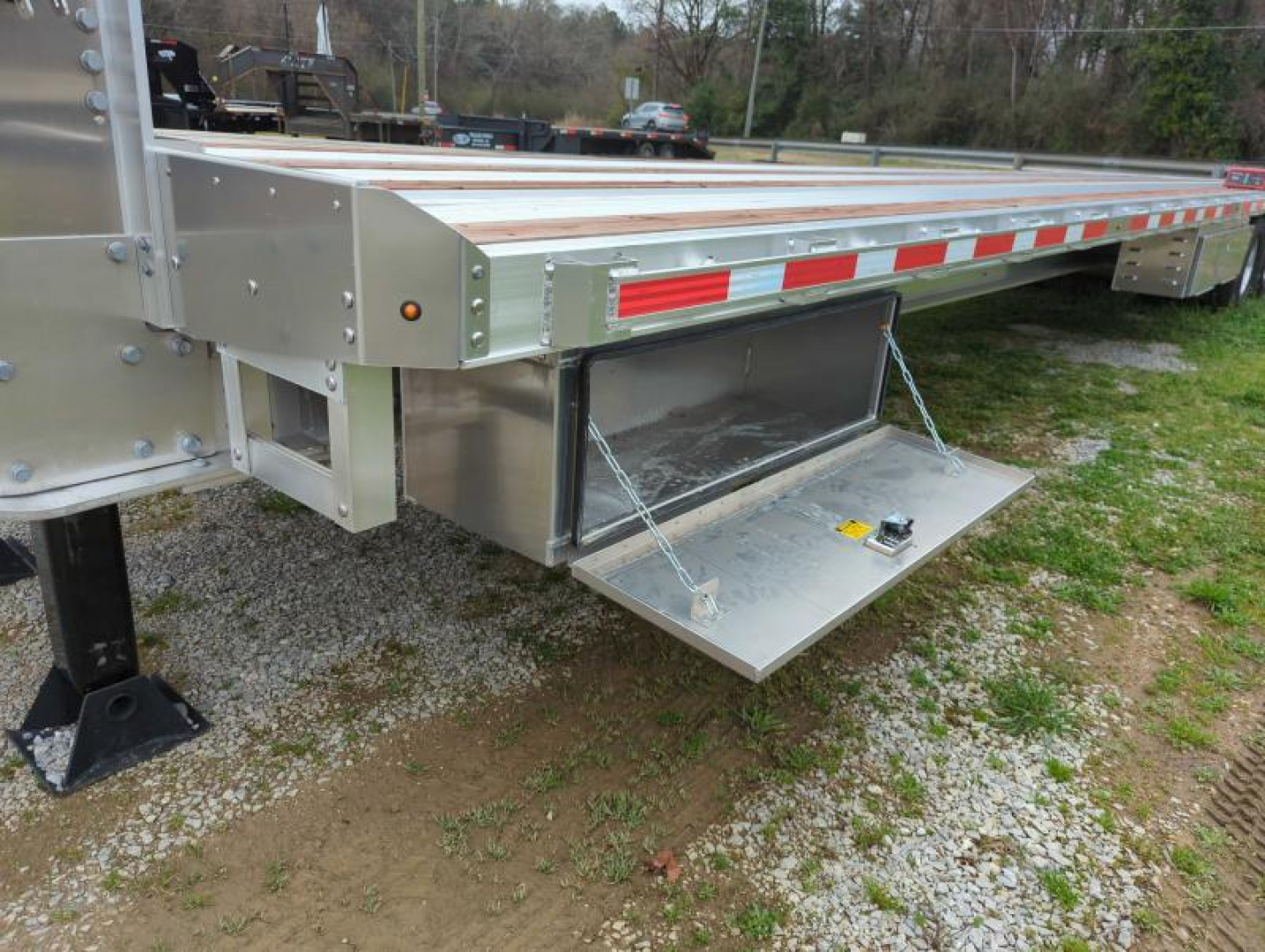 New 2023 EBY GN25K 40X102 Gooseneck Bodies