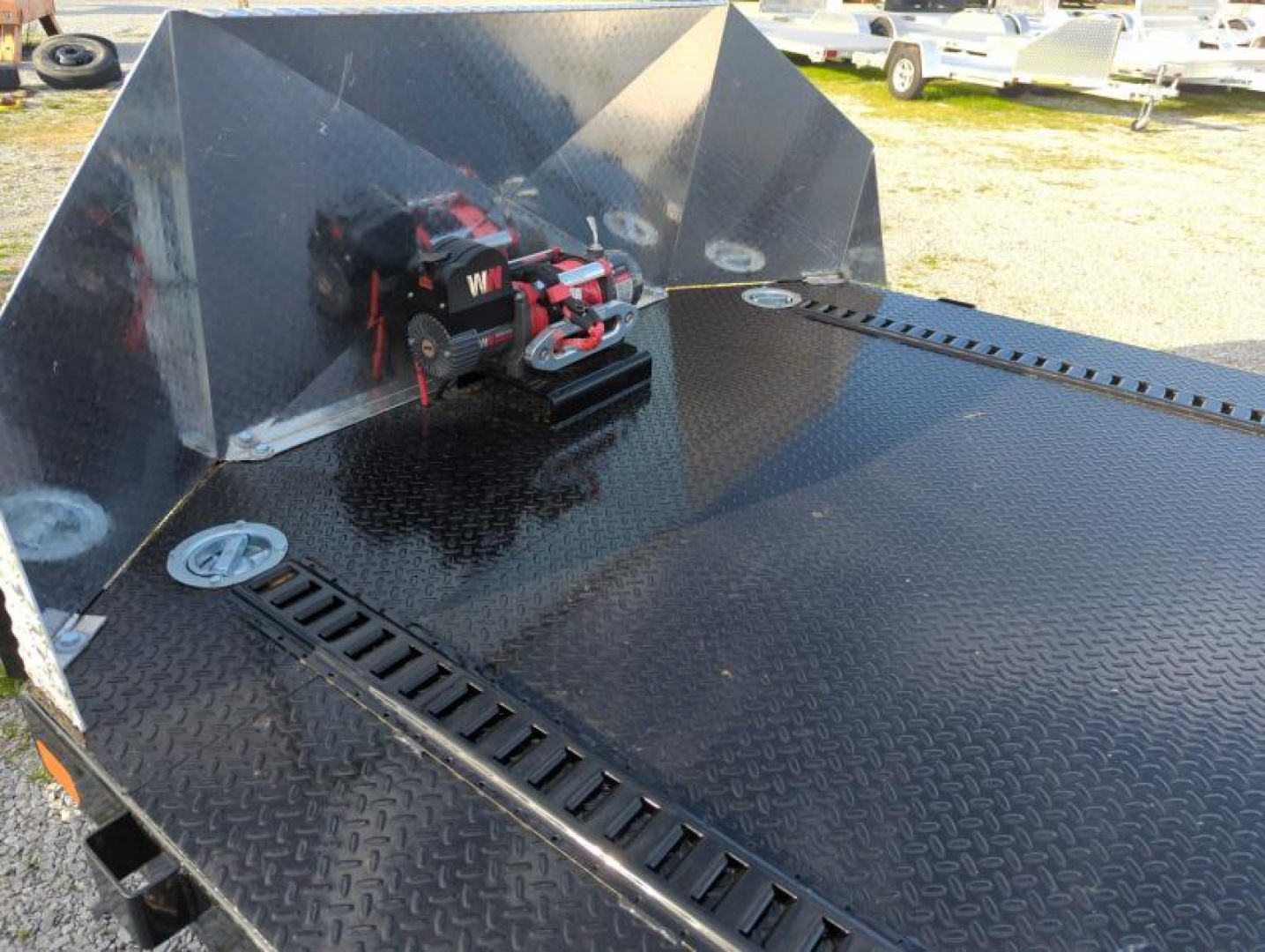 New 2024 MAXXD N6X8322 Car Hauler