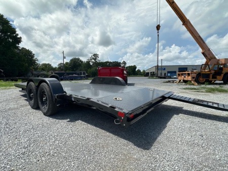 New 2024 Diamond C Trailers GTF206  Car Hauler
