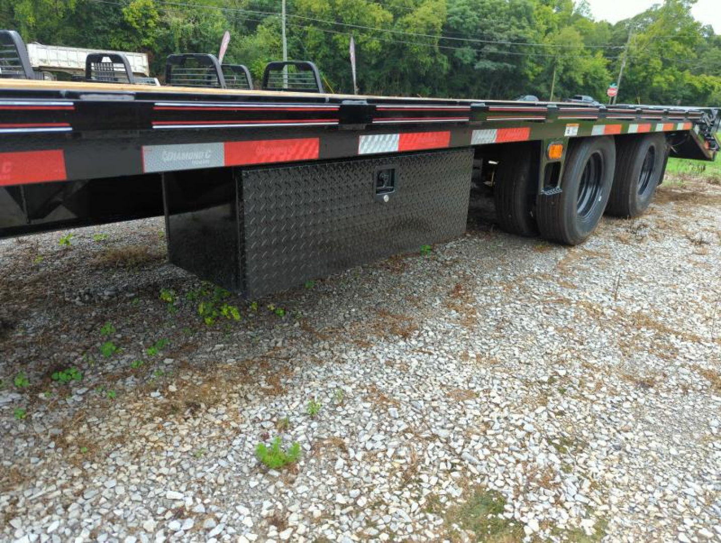 New 2024 Diamond C Trailers FMAX210 Deckover Trailer