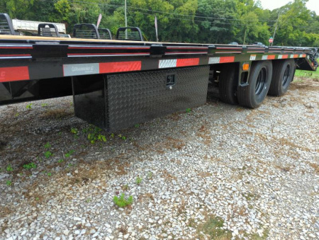 New 2024 Diamond C Trailers FMAX210 Deckover Trailer