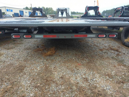 New 2025 Diamond C Trailers FMAX210 HDT Deckover Trailer