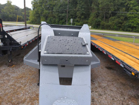 New 2025 Diamond C Trailers FMAX210 HDT Deckover Trailer