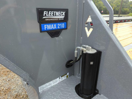 New 2025 Diamond C Trailers FMAX210 HDT Deckover Trailer