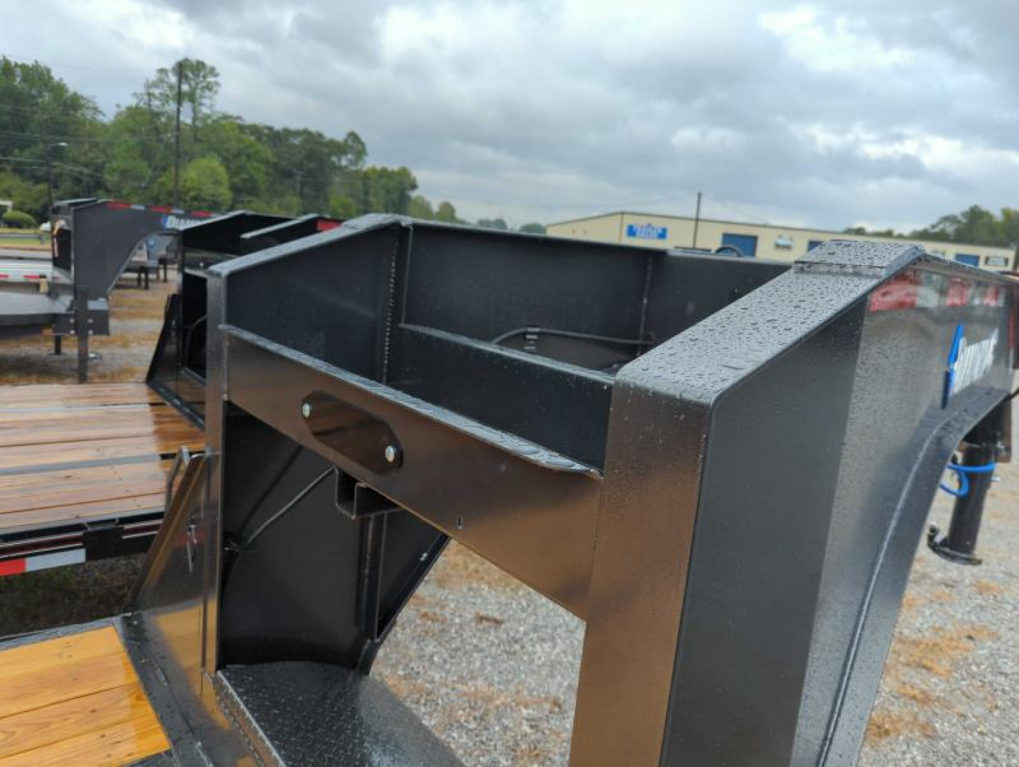 New 2025 Diamond C Trailers FMAX210 Deckover Trailer