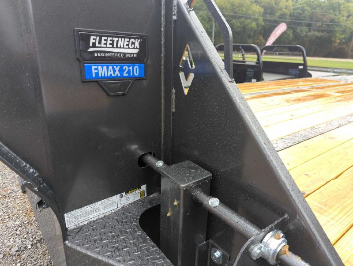 New 2025 Diamond C Trailers FMAX210 Deckover Trailer