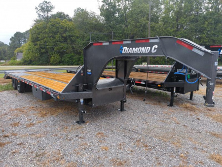 New 2025 Diamond C Trailers FMAX210 Deckover Trailer