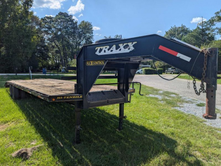 Used 2017 Traxx Trailers 32TD Deckover Trailer