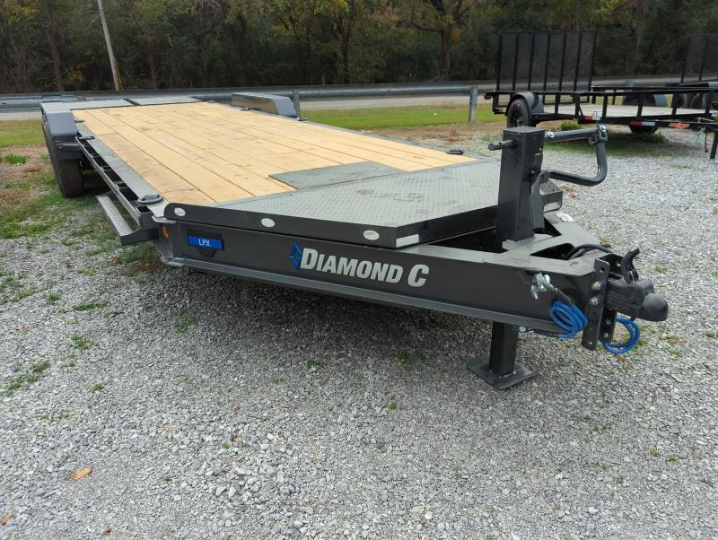 2025 Diamond C photo 2