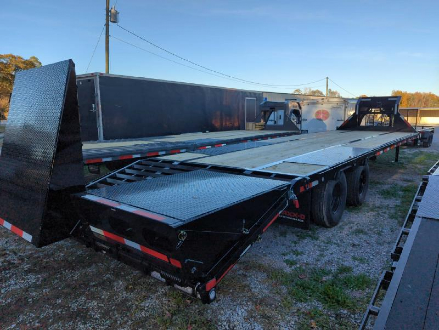 New 2025 MAXX-D LDX 32' Engineered I-Beam Frame Gooseneck Deckover Trailer