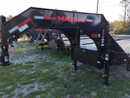 New 2025 MAXX-D LDX 32' Engineered I-Beam Frame Gooseneck Deckover Trailer