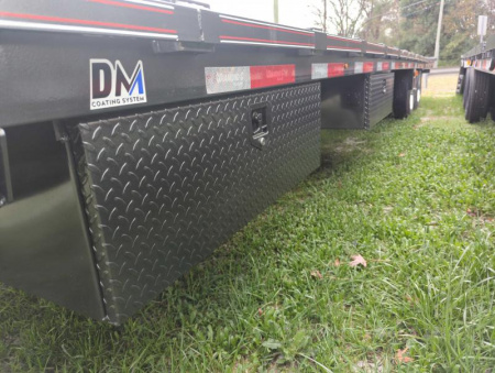 New 2025 Diamond C Trailers FMAX212 HDT PACESETTER EDITION Flatbed Trailer